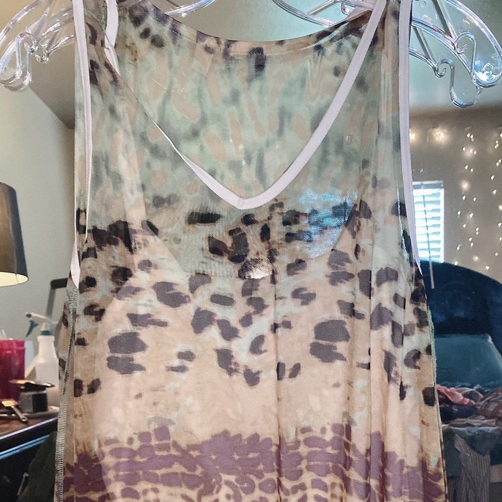 Sheer top size large